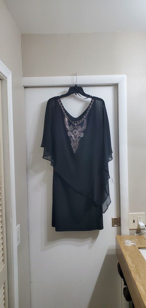 Black Sequin Stretch Dress 👗 and connected Satin-Silk like Shawl (1 piece)