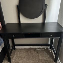 Black Vanity 