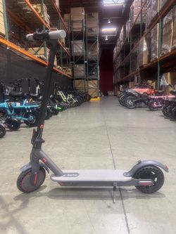 Electric scooter