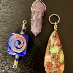 Pendants. 3 For $3