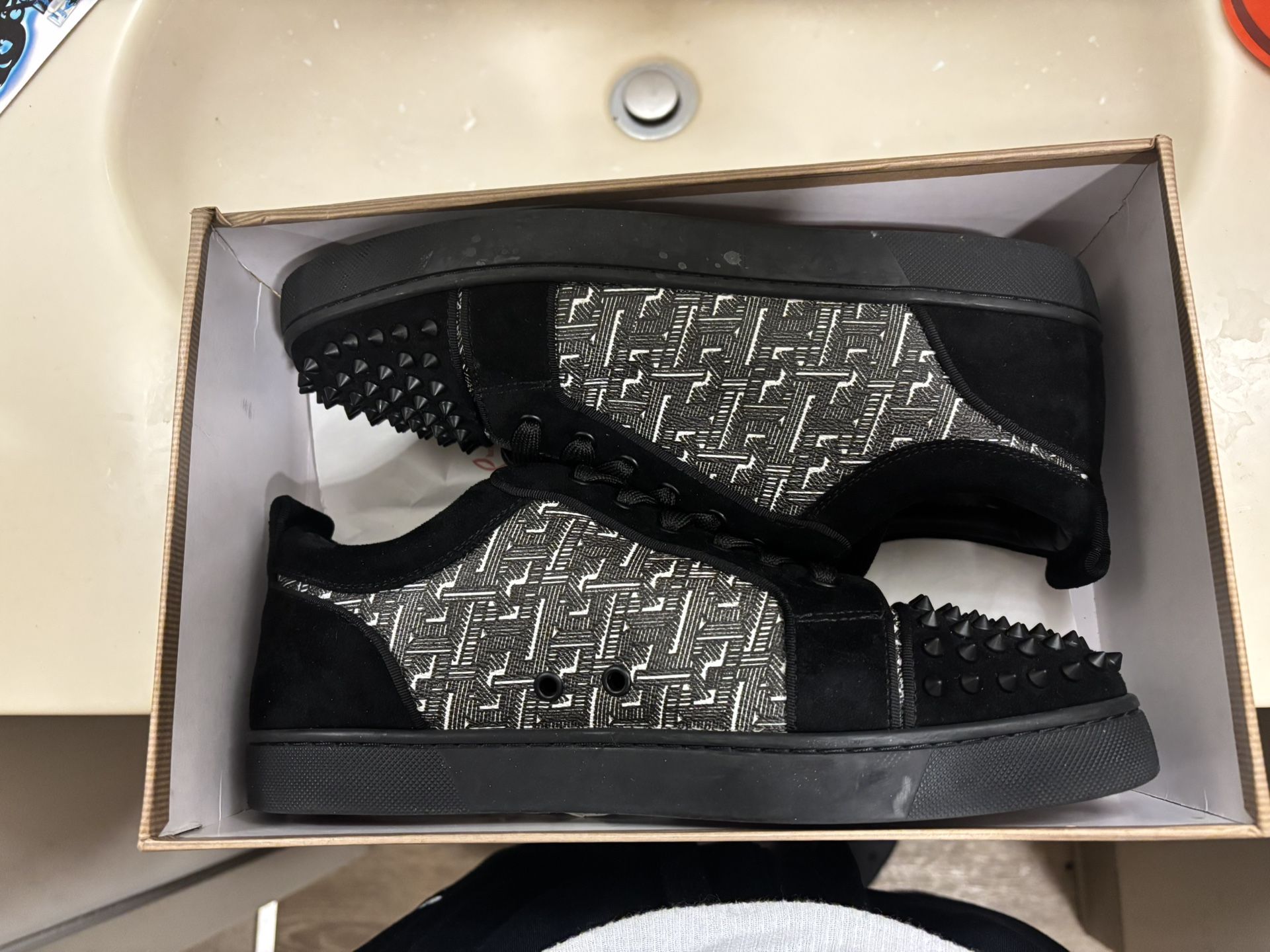 Christian Louboutin LOUIS JUNIOR SPIKES