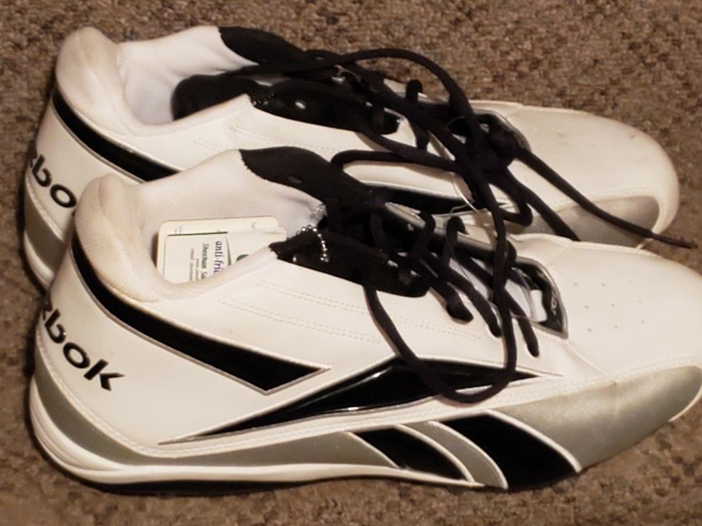 Football Cleated Reebok Size14 Shoes -NWT