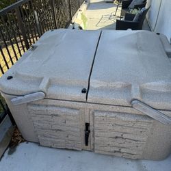 4 Seat Jacuzzi Hot Tub “Tuff” Brand  New Motor