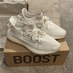 Adidas Yeezy Boost 350 V2 Bone Size 10.5