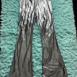 New Women’s Pants Size Medium 