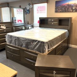 New 5pc Queen Bedroom Set