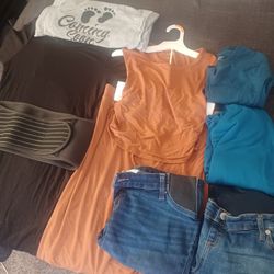 Maternity Clothes 