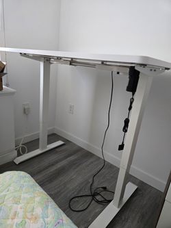 Electric Adjustable Standing Desk