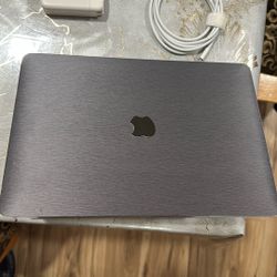 Apple Macbook Pro 2020 1.4GHz Intel Core I5, 13-inch,16GB RAM 256GB SSD SILVER