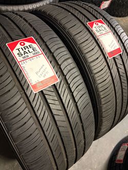 275/40/22 Kumho