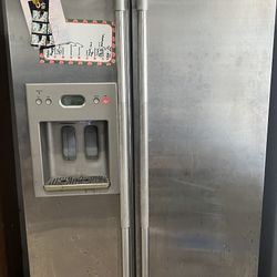 Jenn-Air Refrigerator Fridge And Freezer
