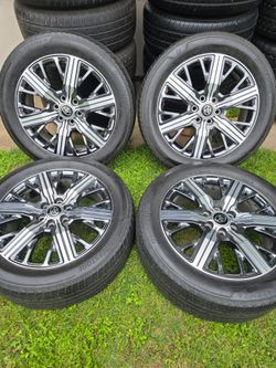 Toyota capstone wheels 22"