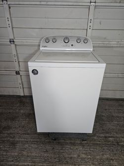 Whirlpool Washer, Working Perfectly , Good Conditions, Comes With Hoses, Delivery Available For Fees