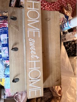Key/coat holder frame