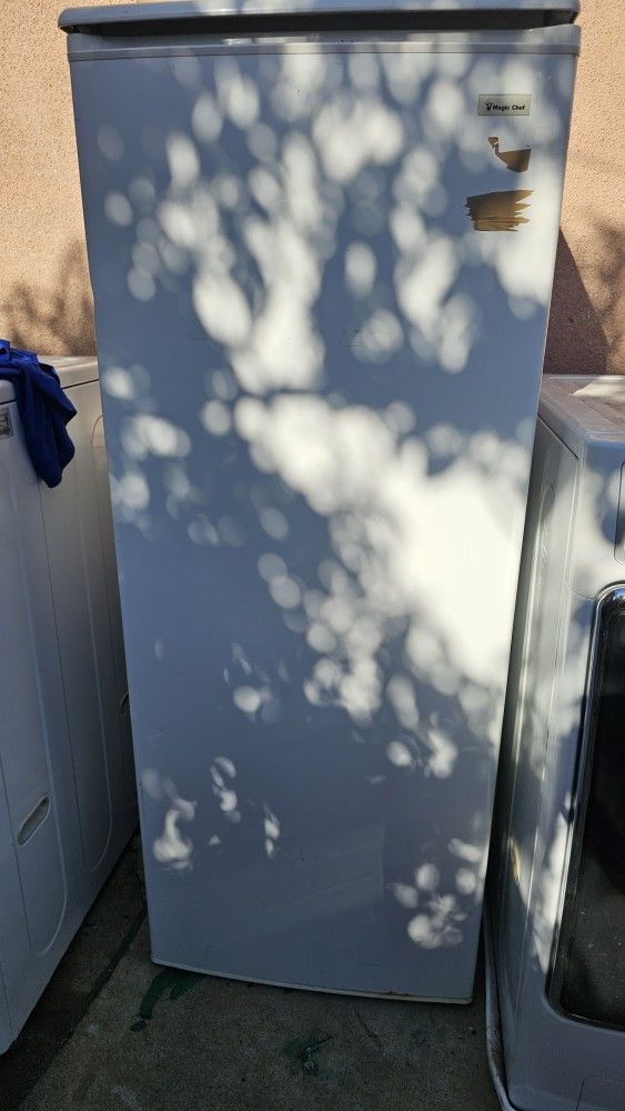 Working Refrigerator