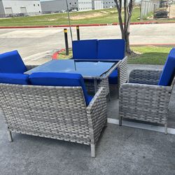‏New inbox patio set (we finance and deliver)($54 down,90 day no interest  payment plan)