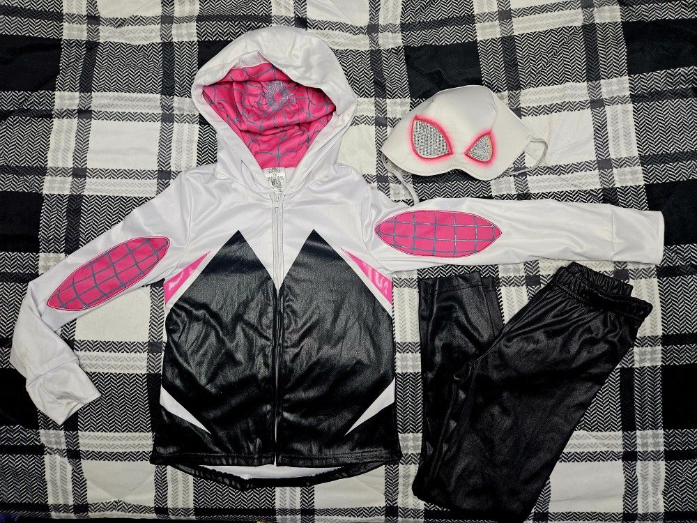 Disney Store Girls Size  7/8 Ghost Spidey Gwen Costume.