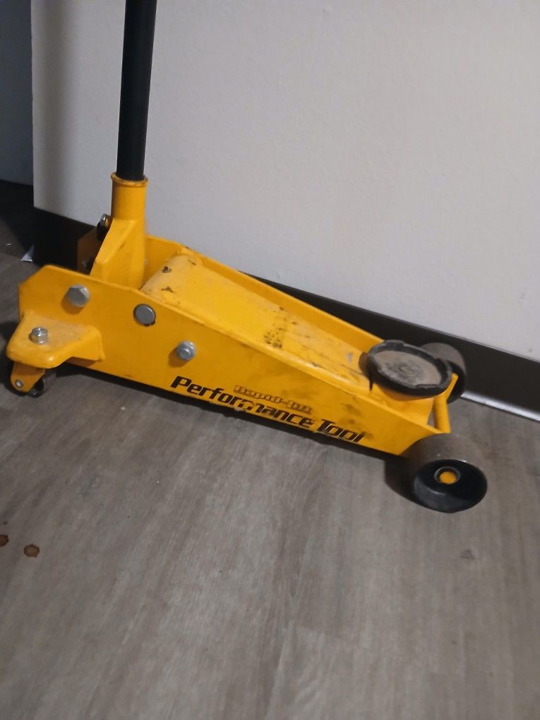 Performance Tool 3 Ton Jack