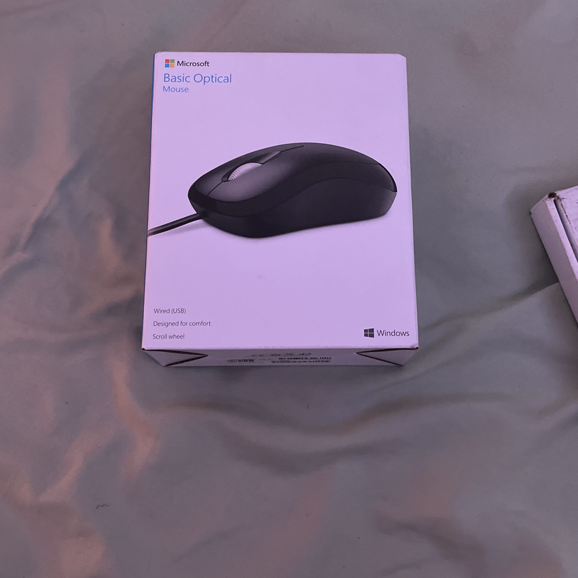 Microsoft Basic Optical Mouse And Wired 600 Keyboard