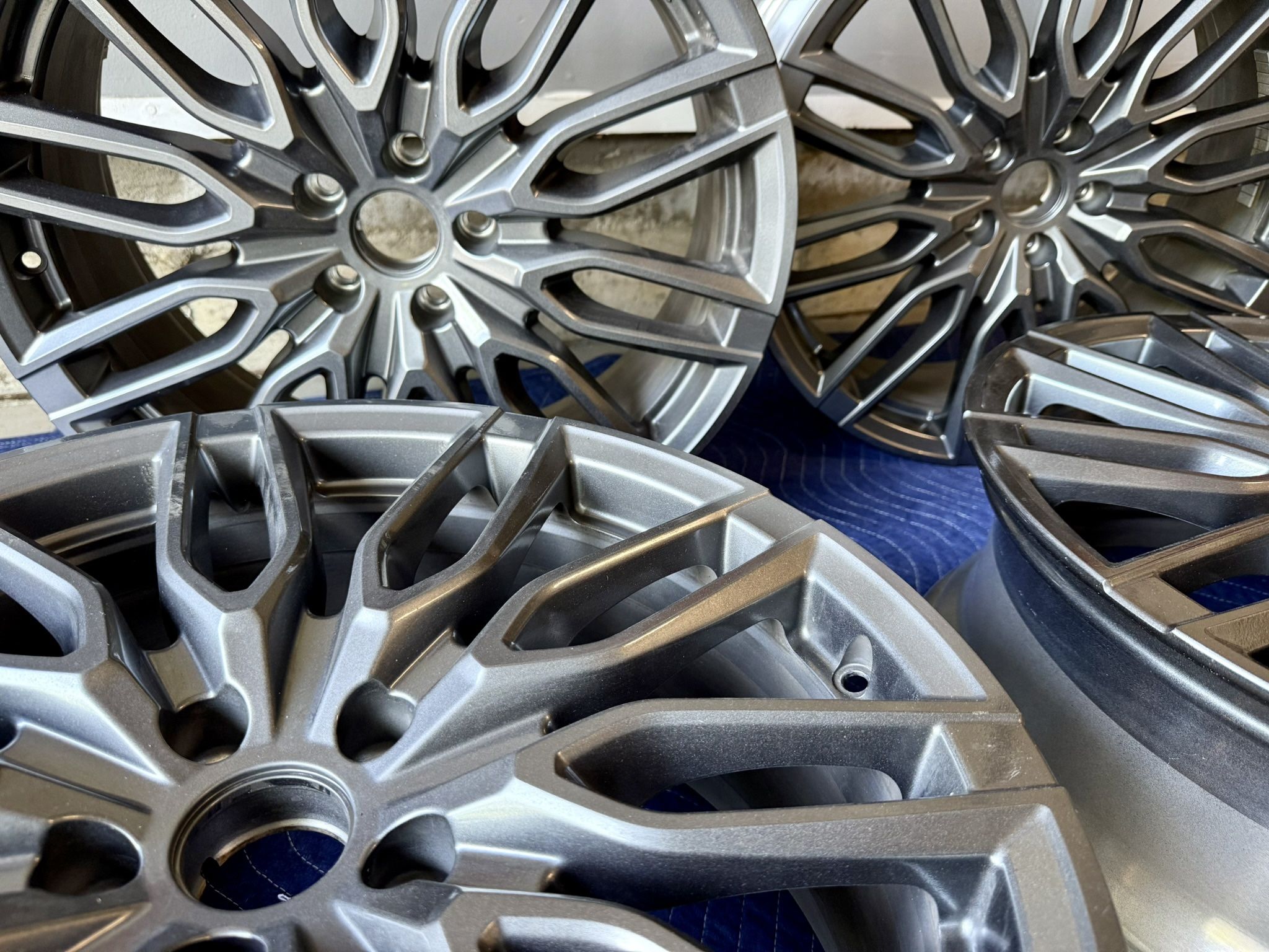 🔥 PRICED TO MOVE — Set of 4 OEM Lexus F SPORT Wheels (21”) 🔥