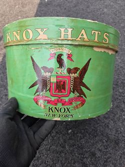 Knox Hats New York Vintage Hat Box with Stetson Bowler Hat
