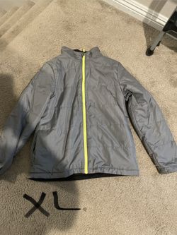 10$ Each Boys Jacket , Size In Pictures 
