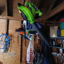 electric leaf blower and mulcher with bag