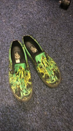 Vans slip ons 9.5 in men
