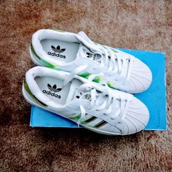 Adidas Shell Toe Size 9.5 Men's 