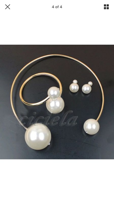 Cute three piece pearl set!