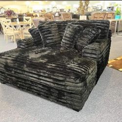 Fluffy Corduroy Chaise