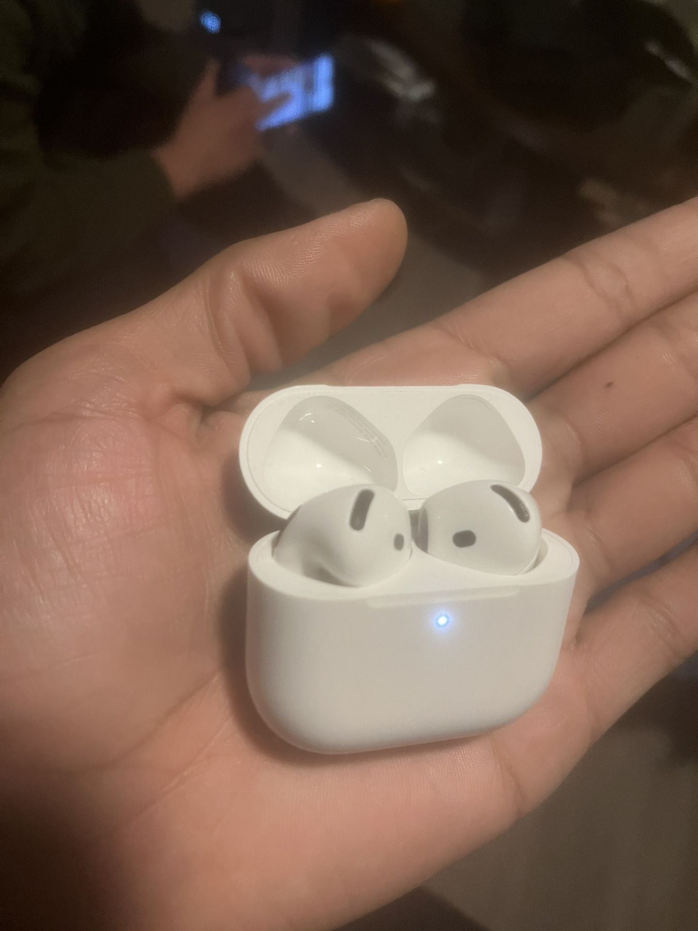 Airpod 4