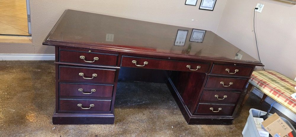 Very Nice Heavy Desk