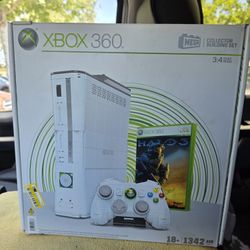 MEGA Bloks Showcase Microsoft Xbox 360 Collector Building Set