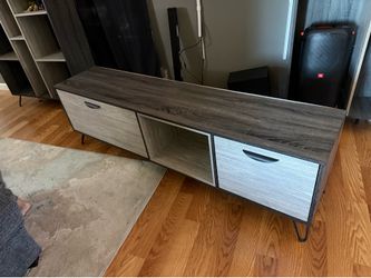 Tv console