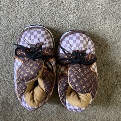 Nonslip Fluffy, Plush Sneakers Slippers ( Louis Vuitton )