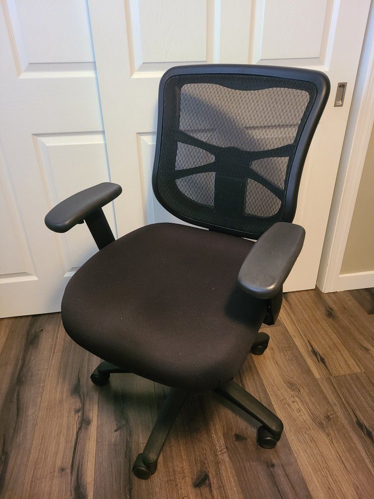 Black Mesh Back Desk Chair - Alera