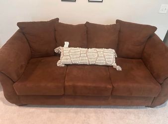 Oversized Brown Microfiber Sofa – Excellent Condition