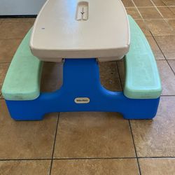 Little Tikes bench 