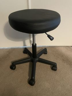 STOOL, ADJUSTABLE, WHEELED