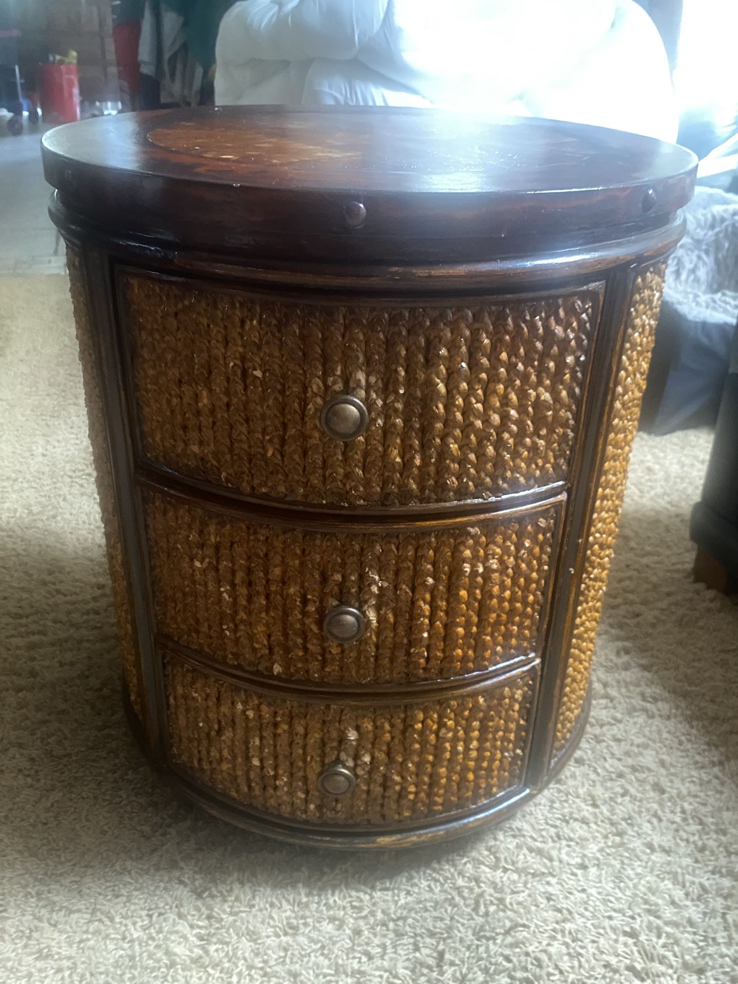 End Table/ Nightstand