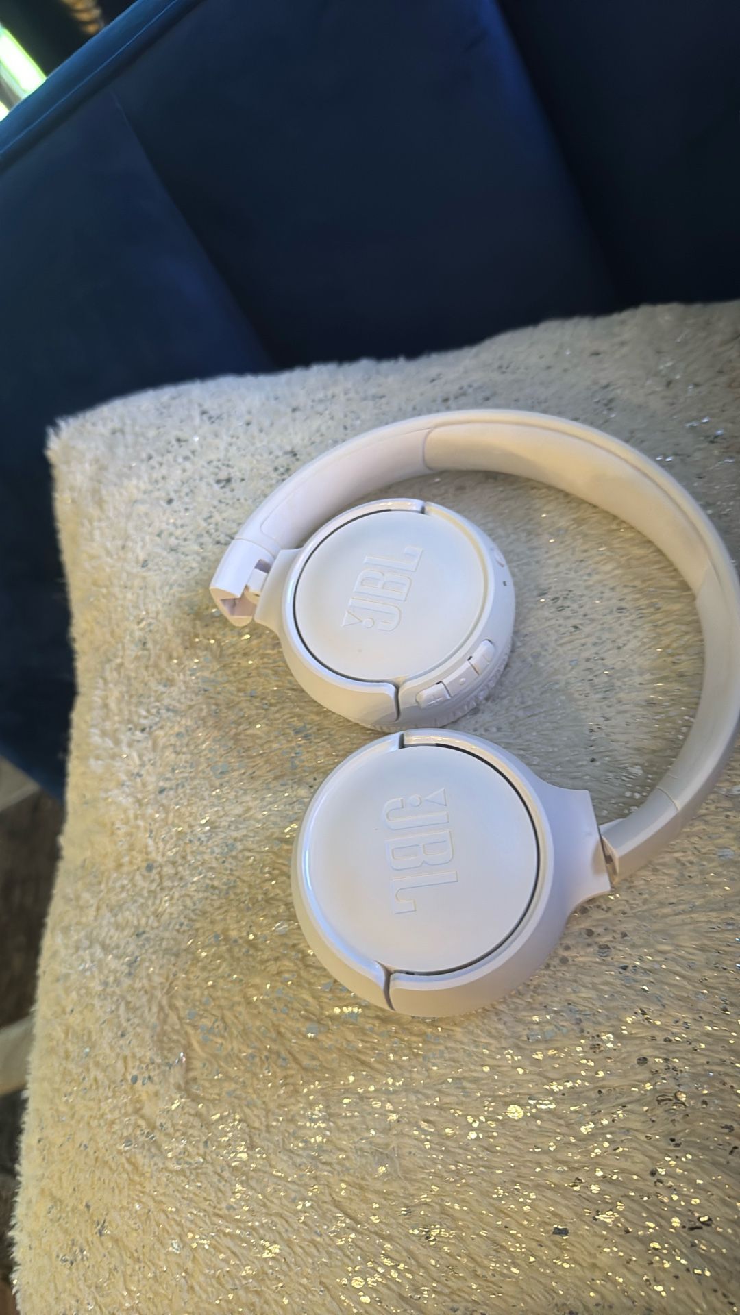 JBL Headphones White