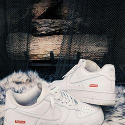 Nike x Supreme Air Force 1 Low Box Logo 