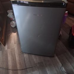 Hisense Small Refrigerator 