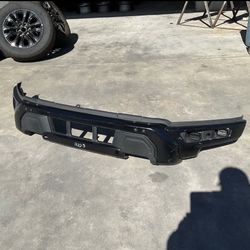 2024 Ford F150 raptor Front Bumper Used