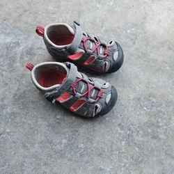 Keen Size 7 