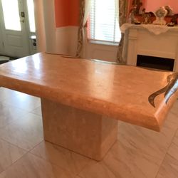 DINING ROOM TABLE 