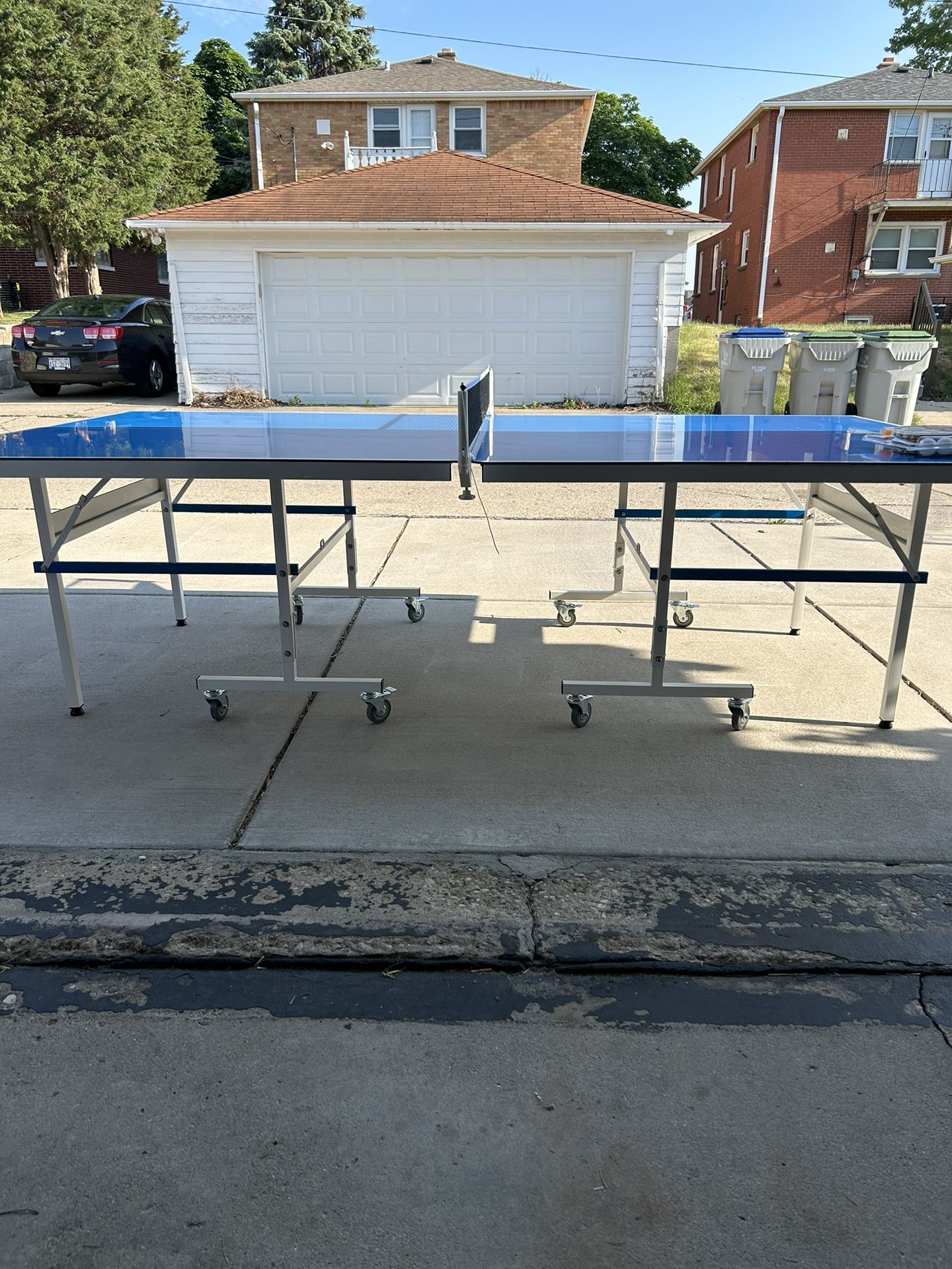 NEW Stiga Ping Pong Table (indoor/outdoor)