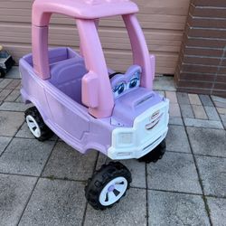 Little Tiki Pink Truck 