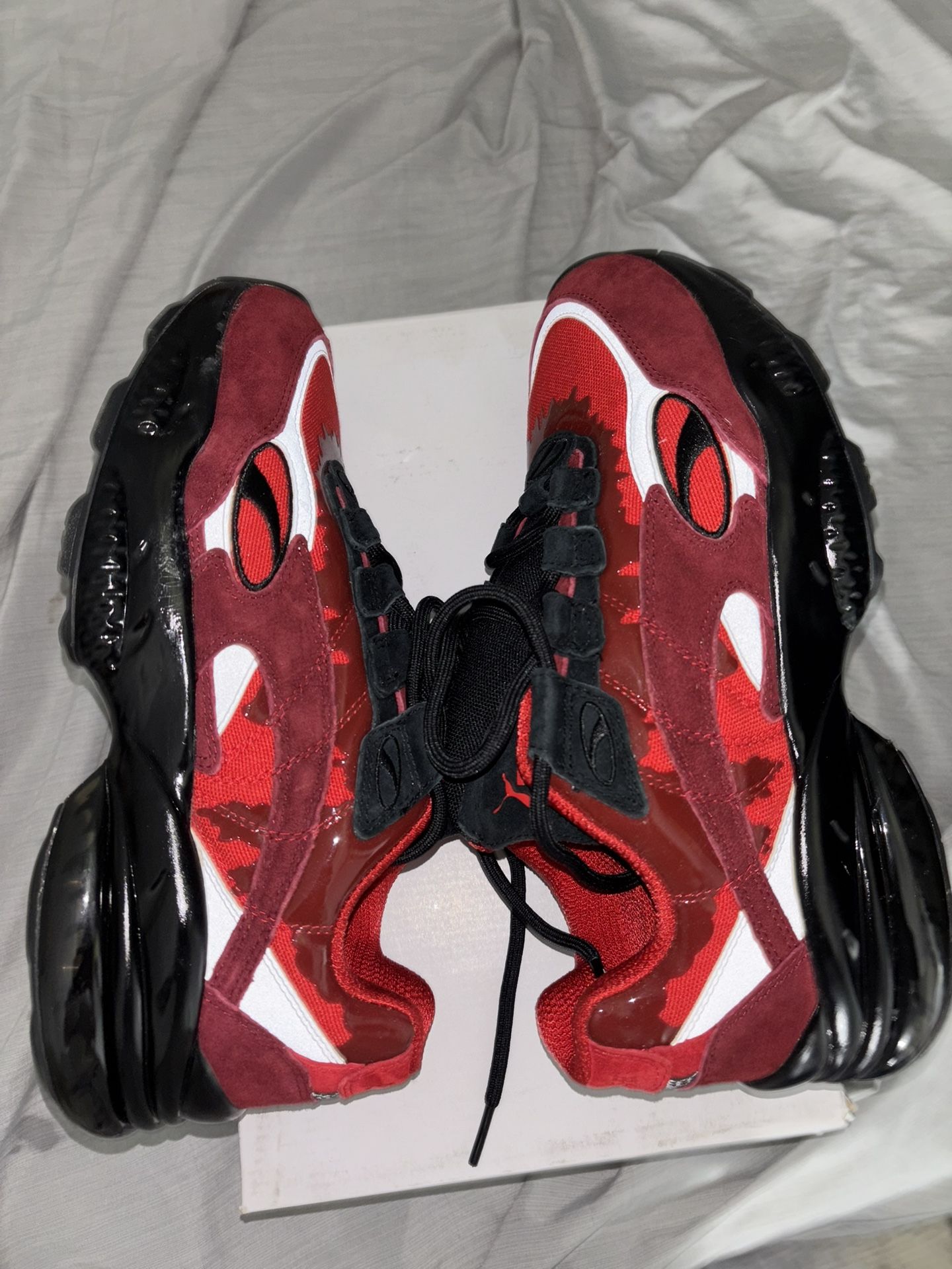 Puma Carnage Marvel Size 8.5 Pristine Condition !!!!
